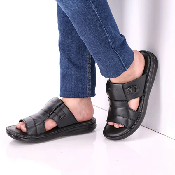 Black medicated slippers for men