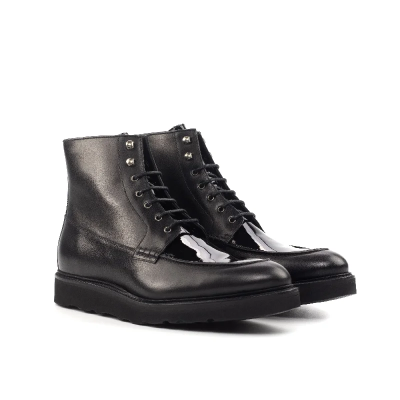 DapperFam Ryker in Black Men's Italian Leather & Italian Patent Leather Moc Boot