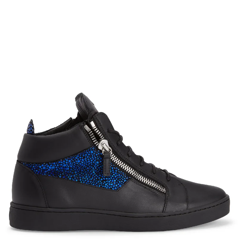 Giuseppe Zanotti Kriss