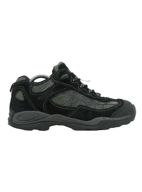 Men's Hiker Shoes - Medium Width In Black